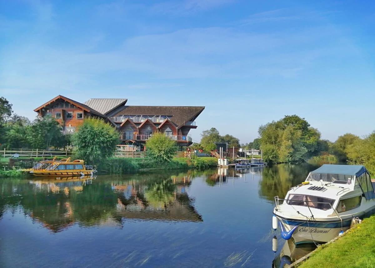 Riverside Park Stratford-upon-Avon Luaran gambar